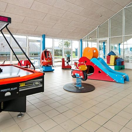 6 Person Holiday Home On A Holiday Park In Хеммет Экстерьер фото